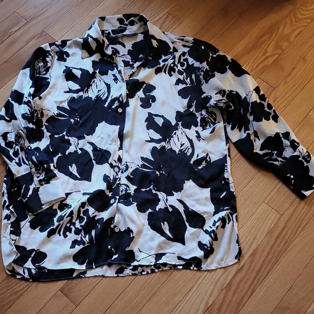 EUC Zara blouse